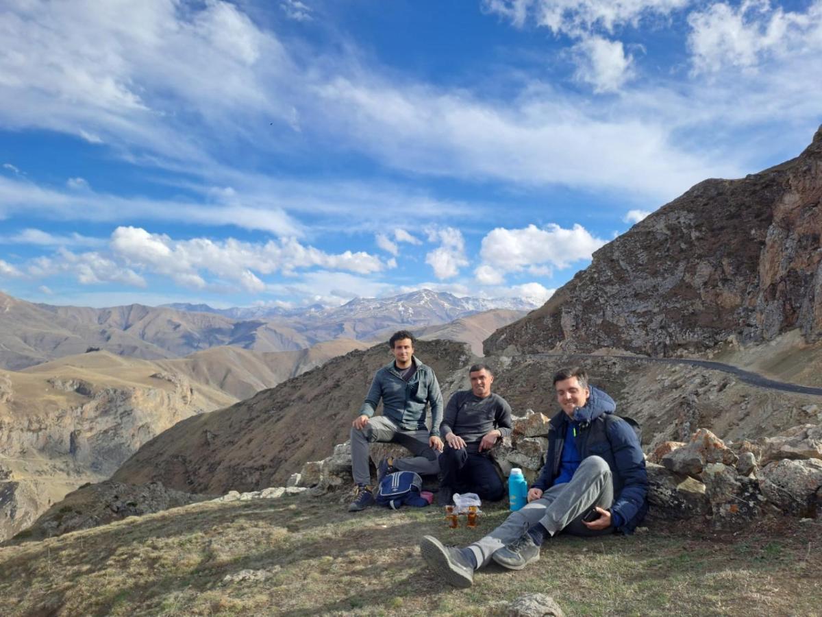 Отель Zaur Guest Hause Xinaliq Экстерьер фото