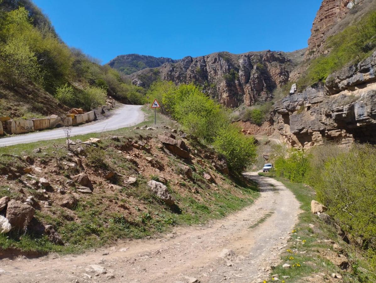 Отель Zaur Guest Hause Xinaliq Экстерьер фото